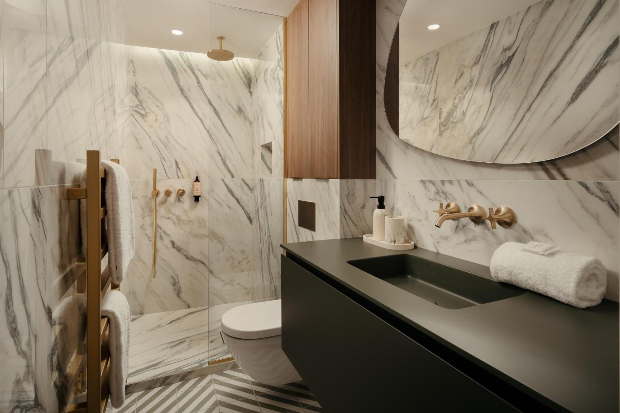 One-Bedroom Family Apartment Deluxe