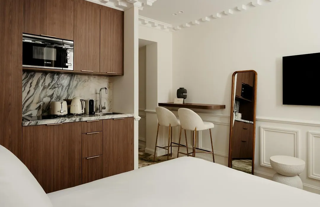 Léon Hôtel-1